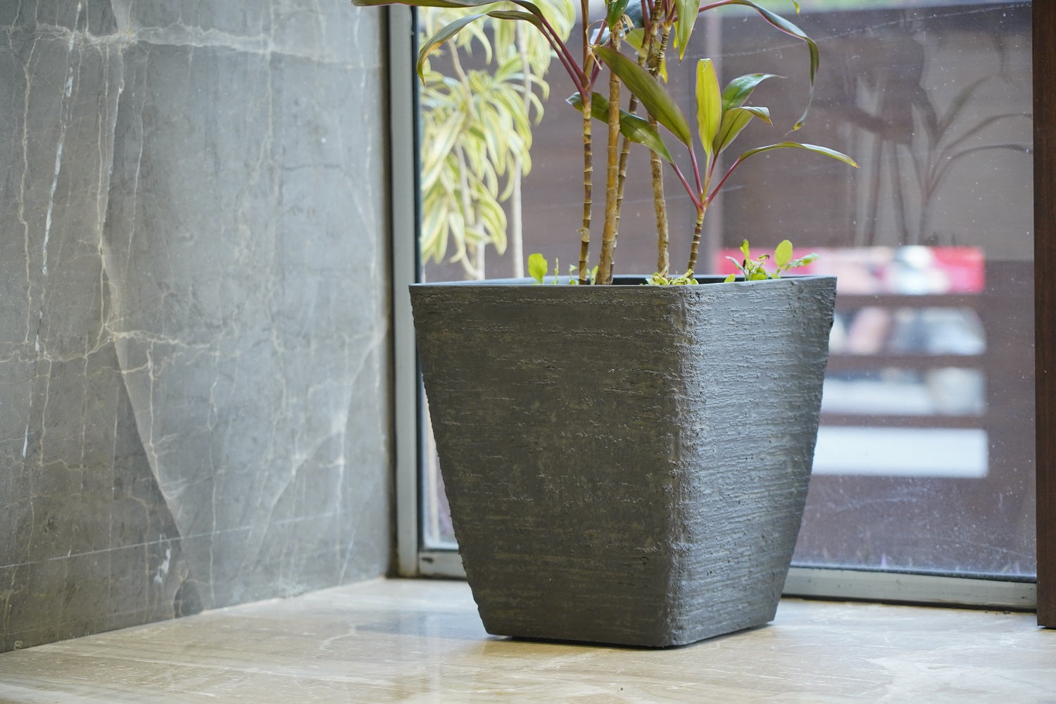 Siena Square Planter